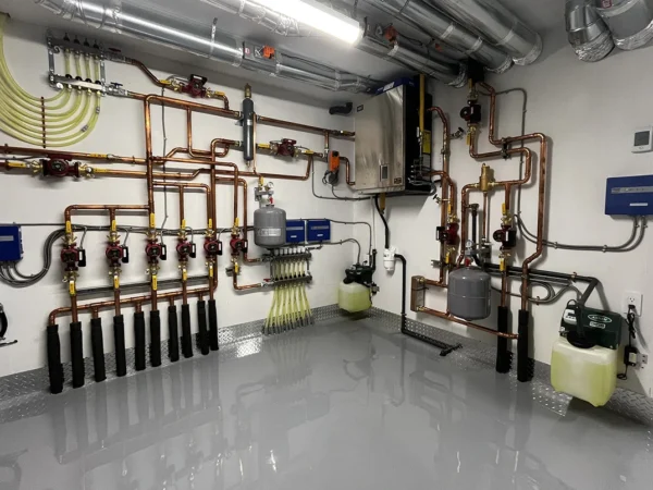 Système de plancher chauffant avec fonte de neige résidentiel au gaz propane